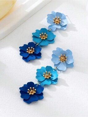 Blue Floral Drop Earrings